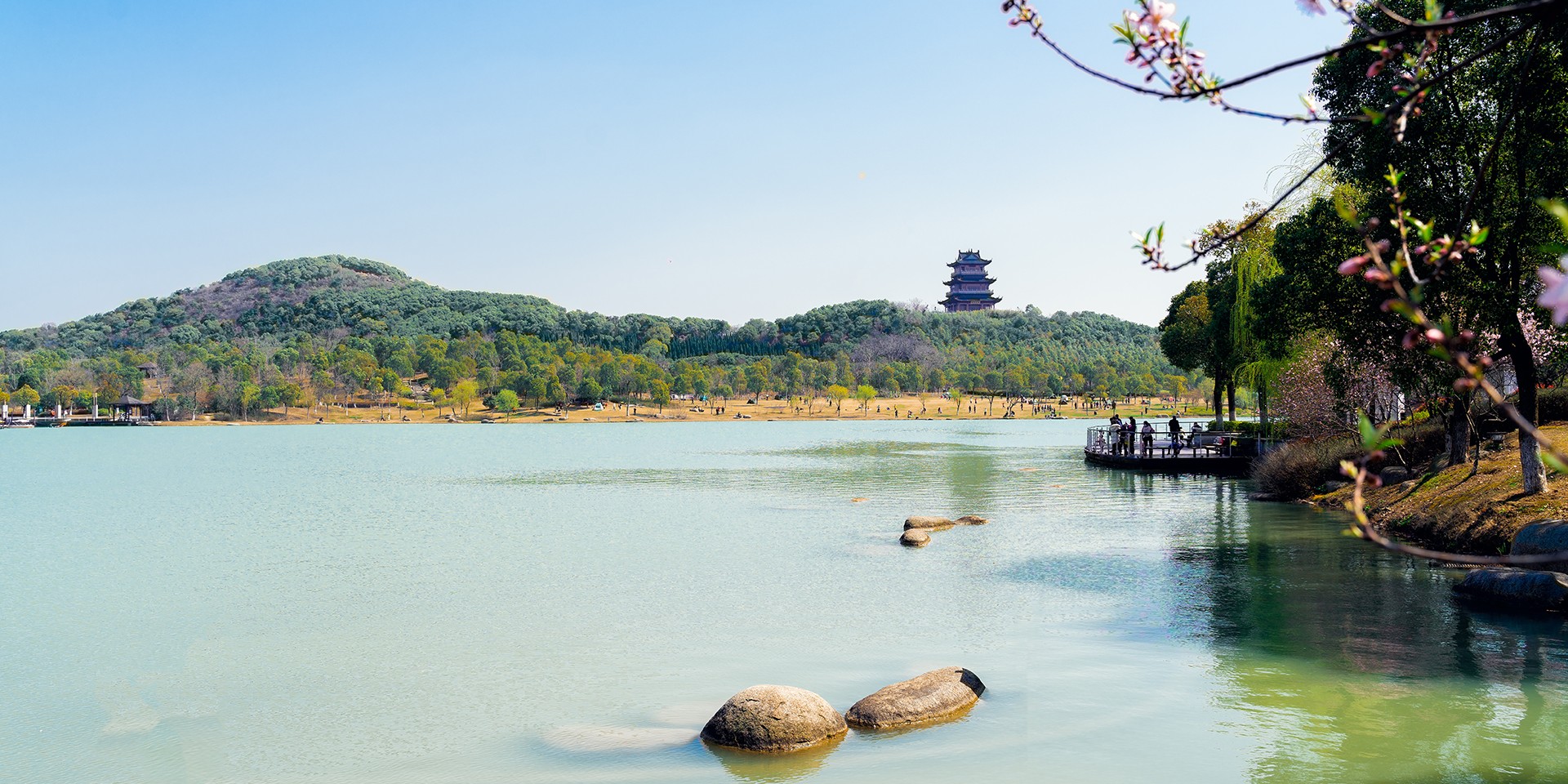 teach English in Zhangjiagang