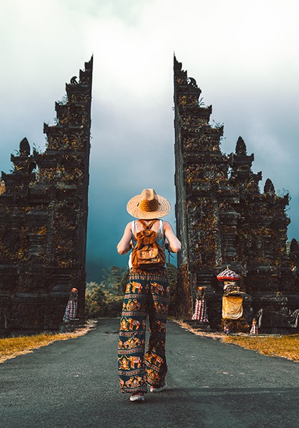 teach and travel in Indonesia